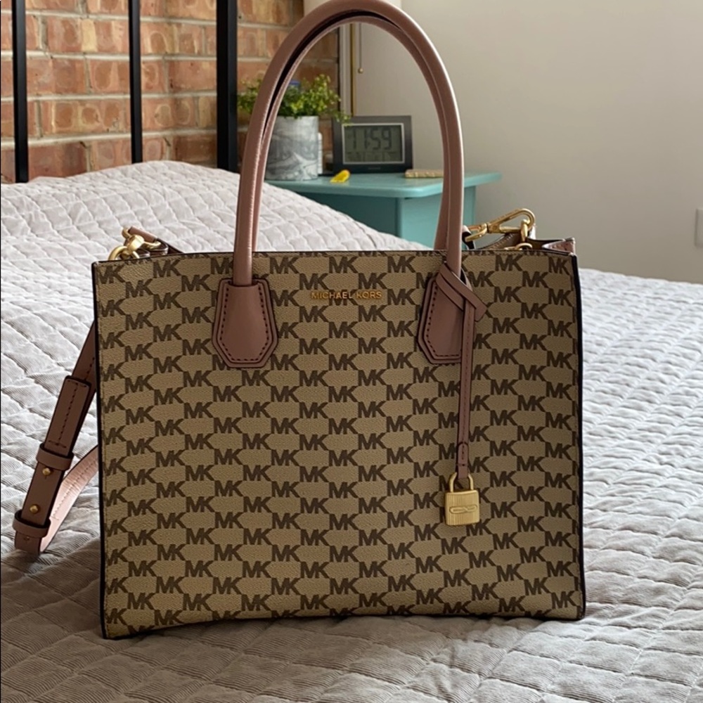 Michael Kors Medium Saffiano Leather Bag